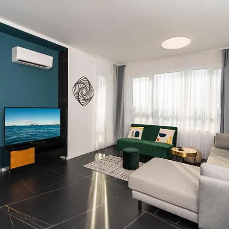 Arena Mall Galleria View And Securities Parking2 Burgas