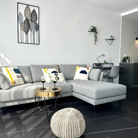 Arena Mall Galleria View And Securities Parking2 * Burgaz