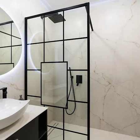 アパート Arena Mall Galleria View And Securities Parking2 *