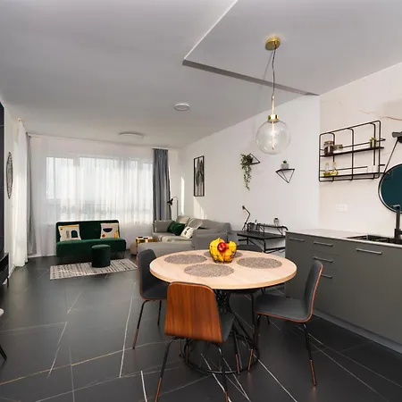 Arena Mall Galleria View And Securities Parking2 Daire *