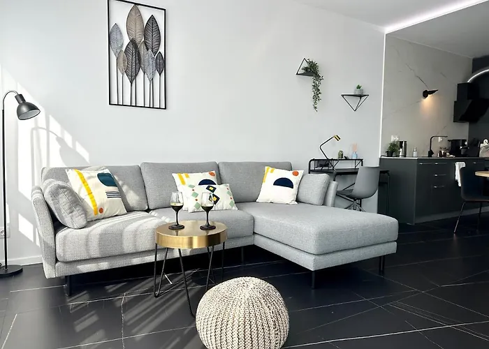 Arena Mall Galleria View And Securities Parking2 * Бургас