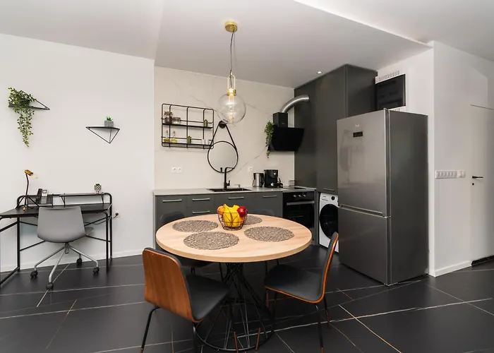 Arena Mall Galleria View And Securities Parking2 Апартамент