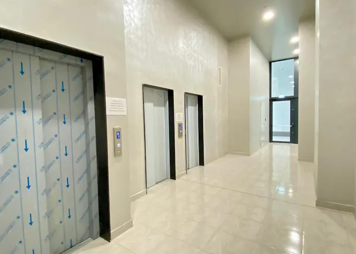 Arena Mall Galleria View And Securities Parking2 *